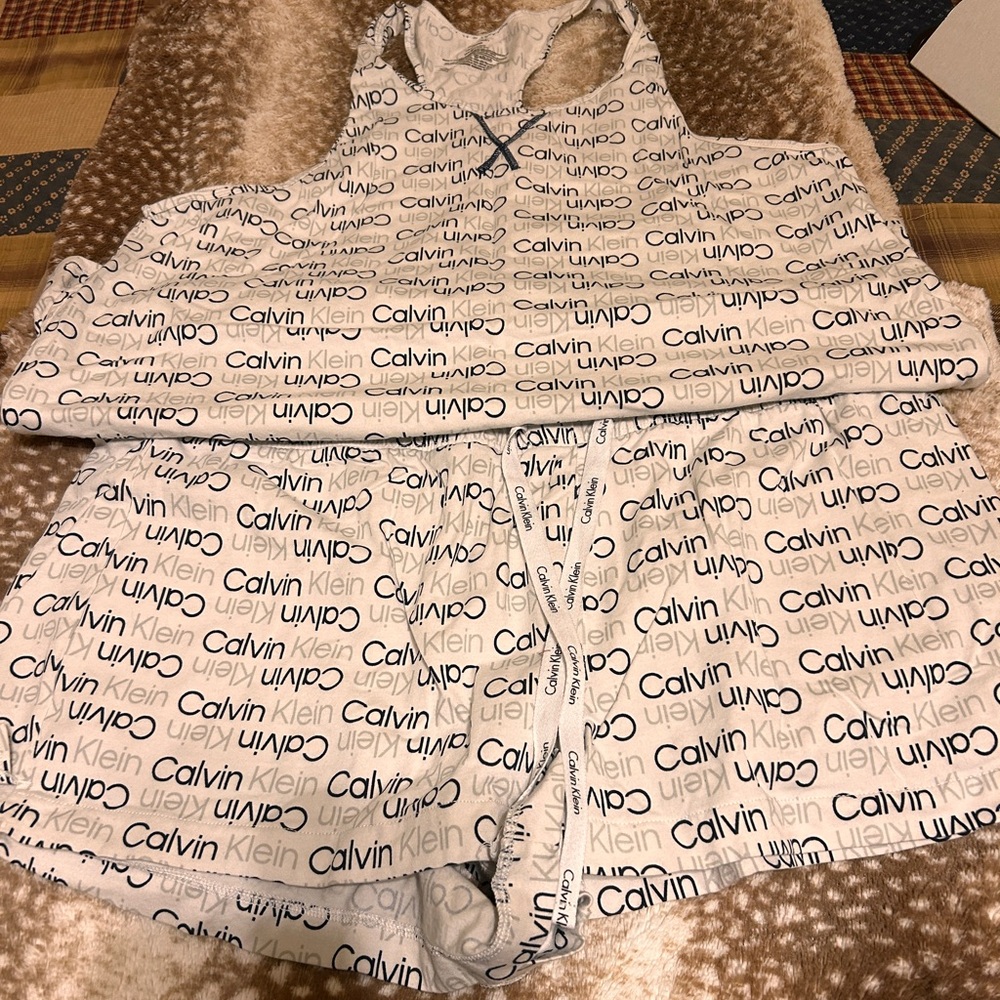 Calvin Klein Black and White Logo Print Sleepwear 1X Womens